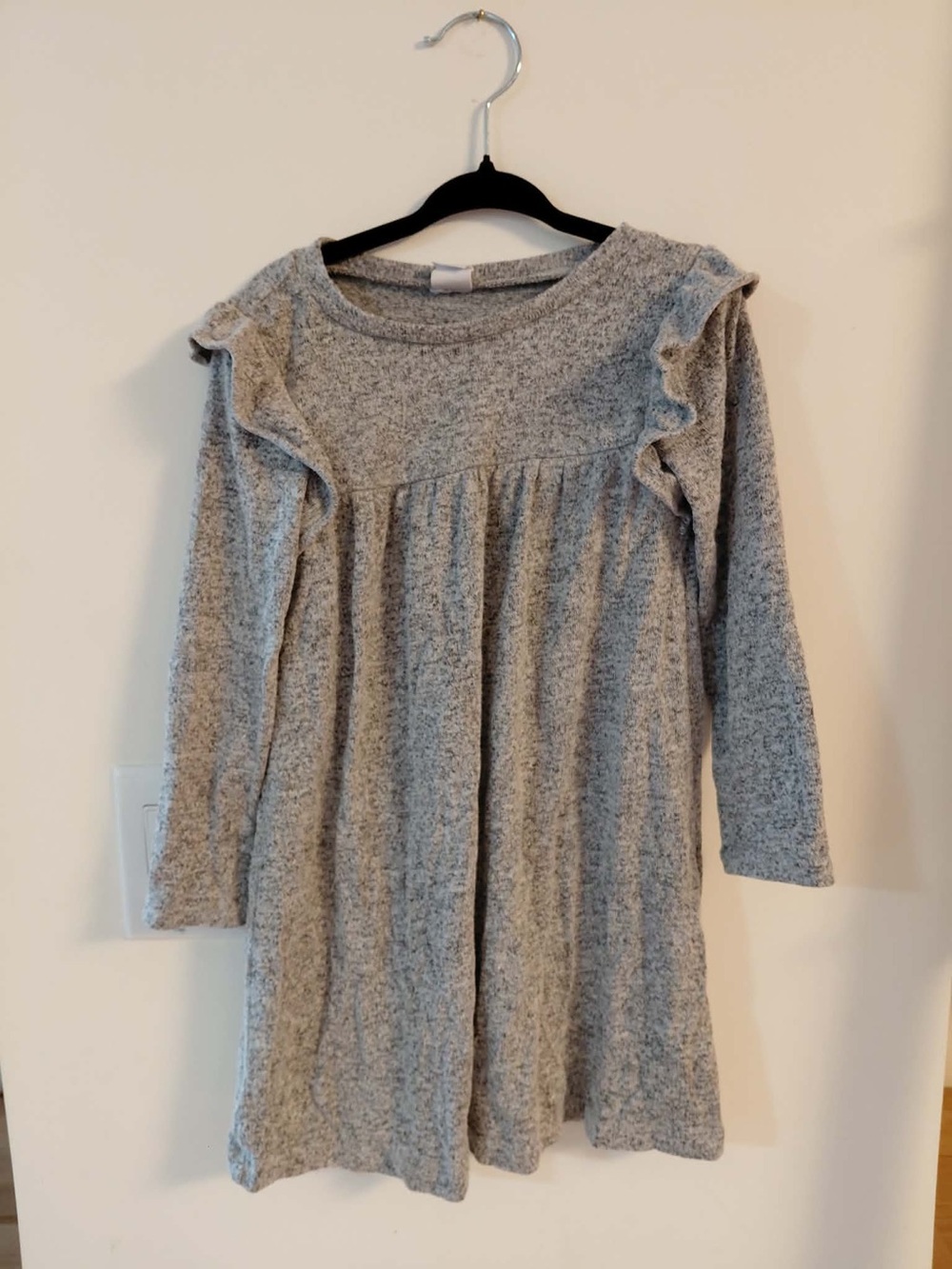 ⭐️ 3/$25 GAP Girls' Long-Sleeve Ruffle Knit Dress - Heather Gray